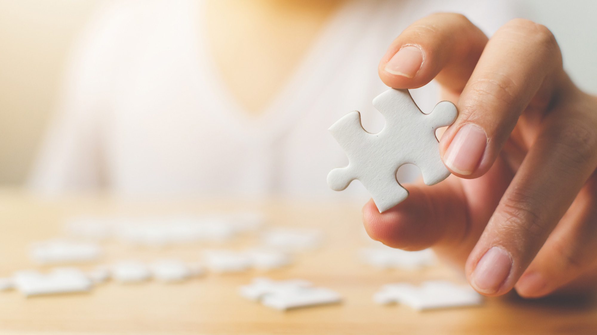 jigsaw puzzles in hand