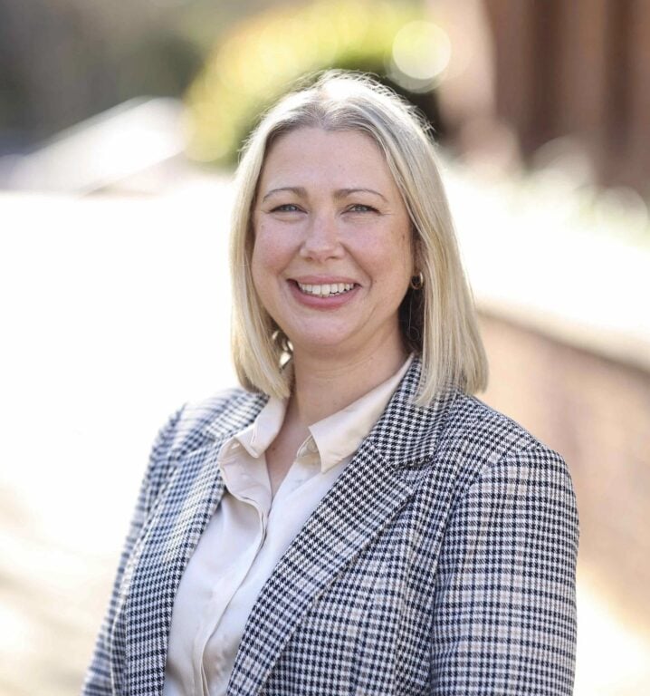 Ginny Hughes Headshot