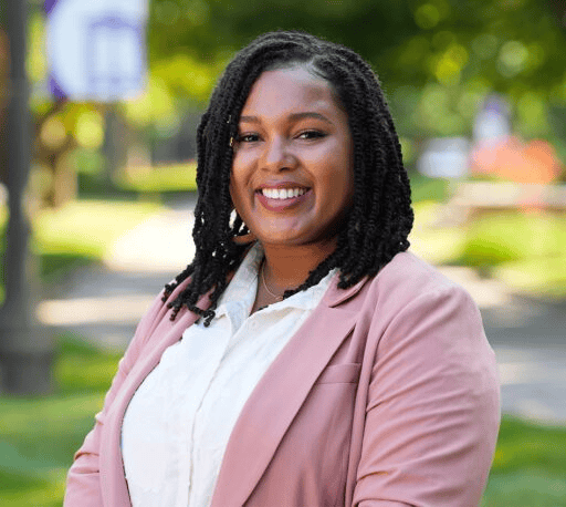 Lexie Johnson Headshot