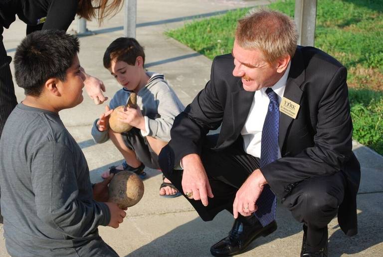 Vernon Prosser works with Kids at York Elementary