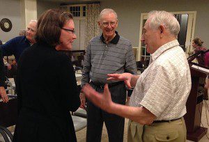 Professor Tevis talks with Woodlands residents