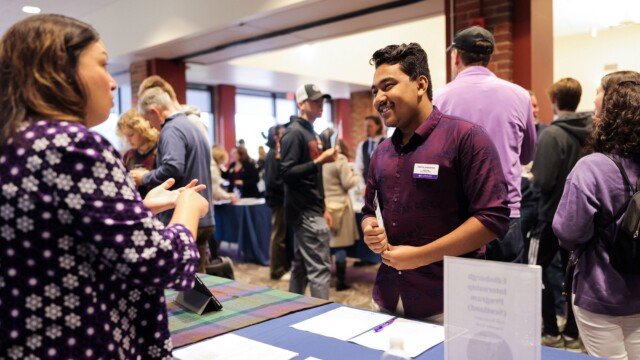 Pratik Shrestha '26 learns about opportunities from the Center for Engaged Learning.