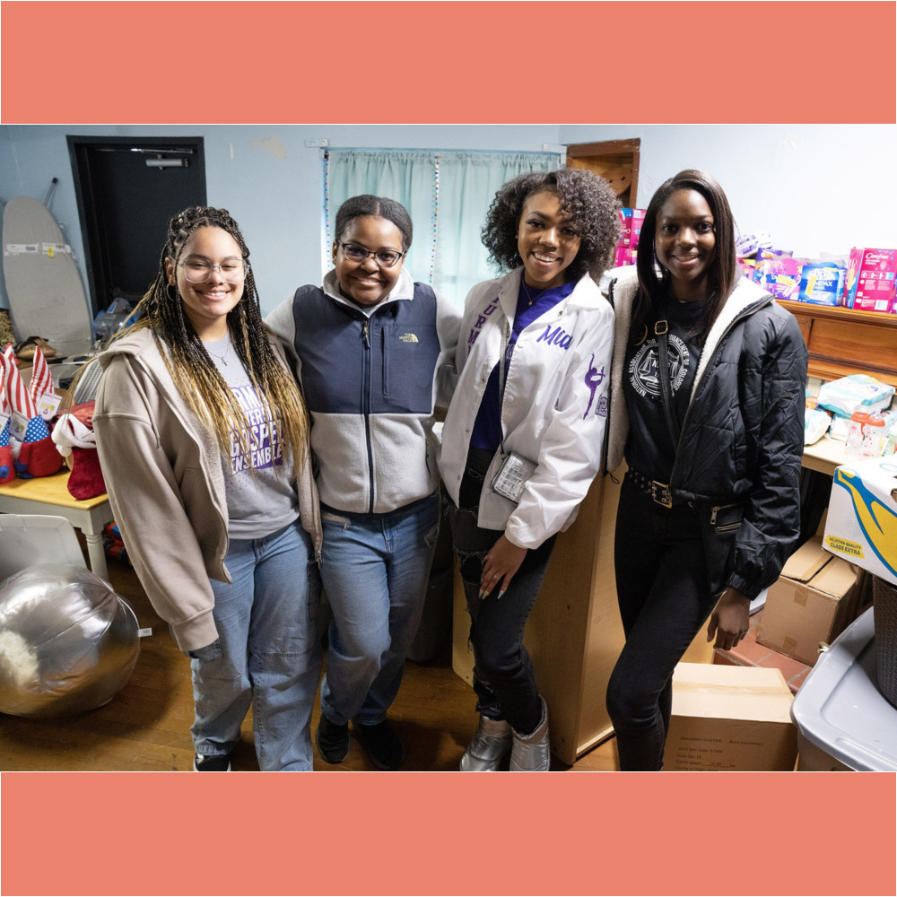 From left: Leighaja Kelso ’26, Myla Crosby ’24, Mia Freeman ’24 and Jordyn Wilson ’24 helped Risen Church in Travelers Rest organize donations.