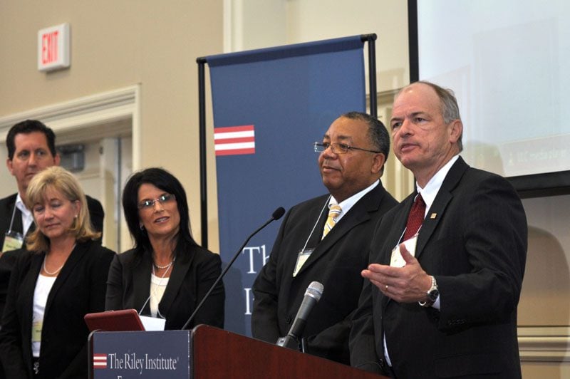 OTB: Out of the Box: (l-r) Peter Dunphy, Melanie Cox, Karen Lambert, Carl Jackson and Ronnie Booth