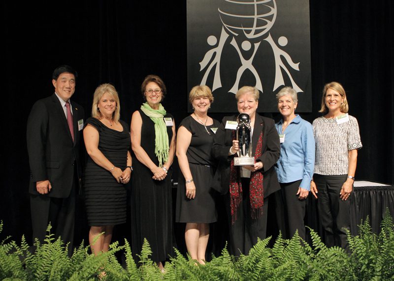 The Outstanding Contribution to International Diversity was presented to the James H. Hendrix International Baccalaureate World School, Spartanburg, SC by Doug Wong, Denny's Corporation