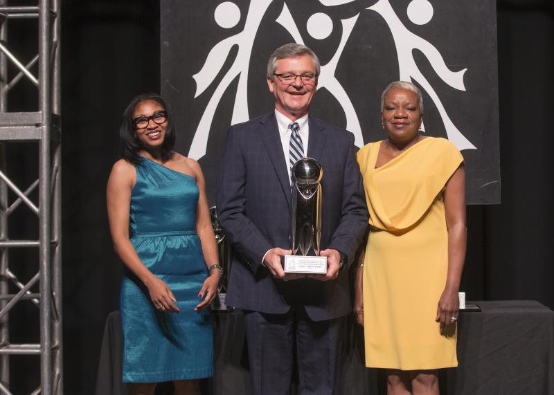 (l-r) Nika White, Fred Crawford and Juana Slade