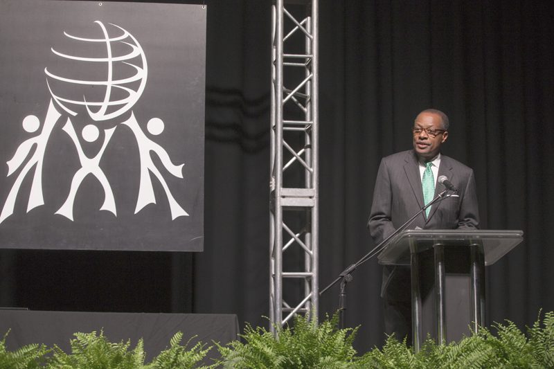 Herb Johnson introducing the evening's guest speaker, Bill Barnet