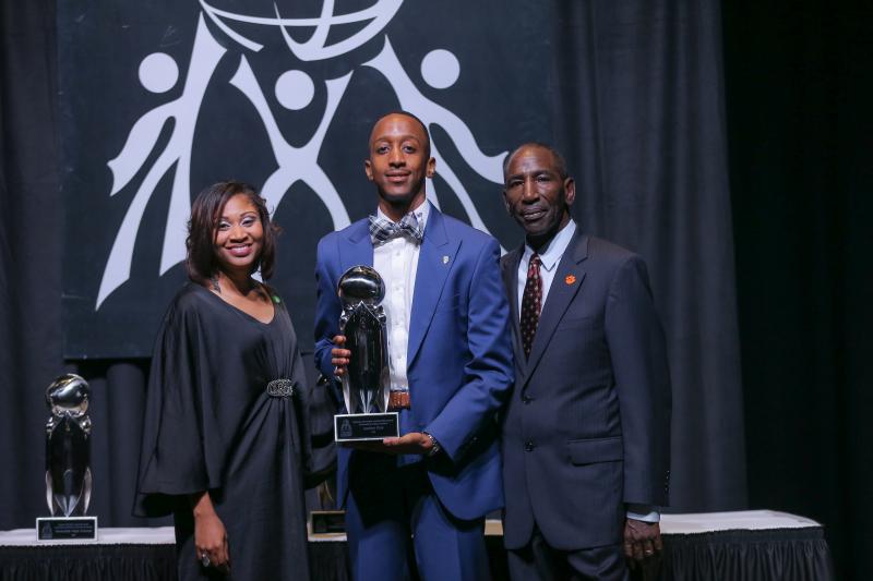 (l-r) Nika White, Justus Cox and Lee Gill