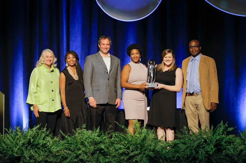 Dr. Lindsey Ridgeway and Dr. Doralyn Jones holding the award