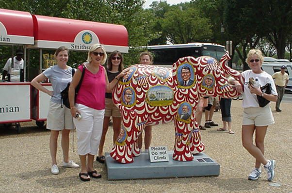 (l-r) Liz Smith, Becky Johnson, Julie Ardis, Thelma Jones and Sharon McAbee with another 