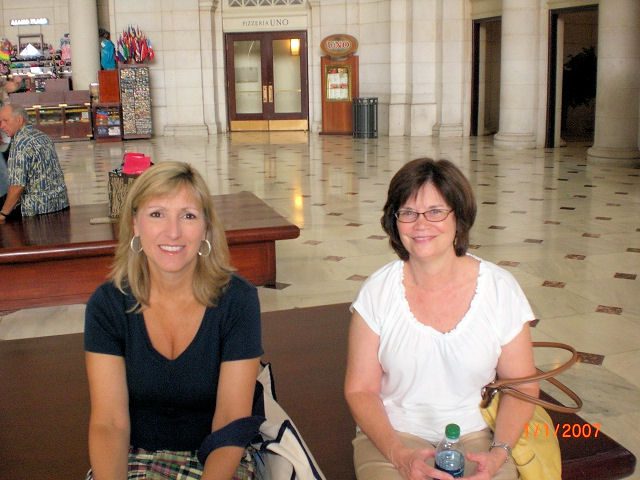 (l-r) Pamela Barefoot and Kathy Howell