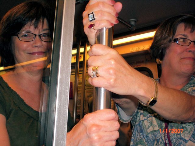 (l-r) Kathy Howell and Cynthia Baggett