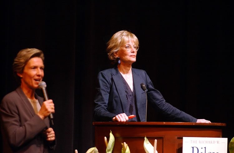 Stahl taking questions from the audience