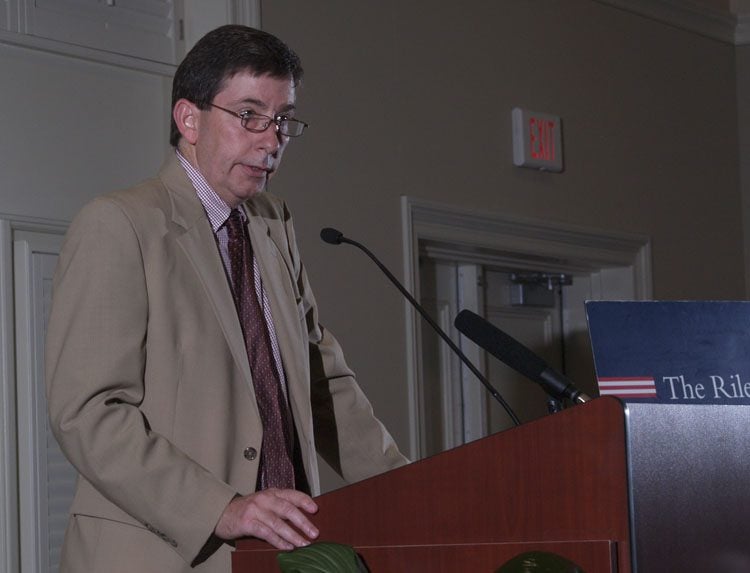 Dr. Tom Kazee, VP for Academic Affairs & Dean introducing the Prime Minister
