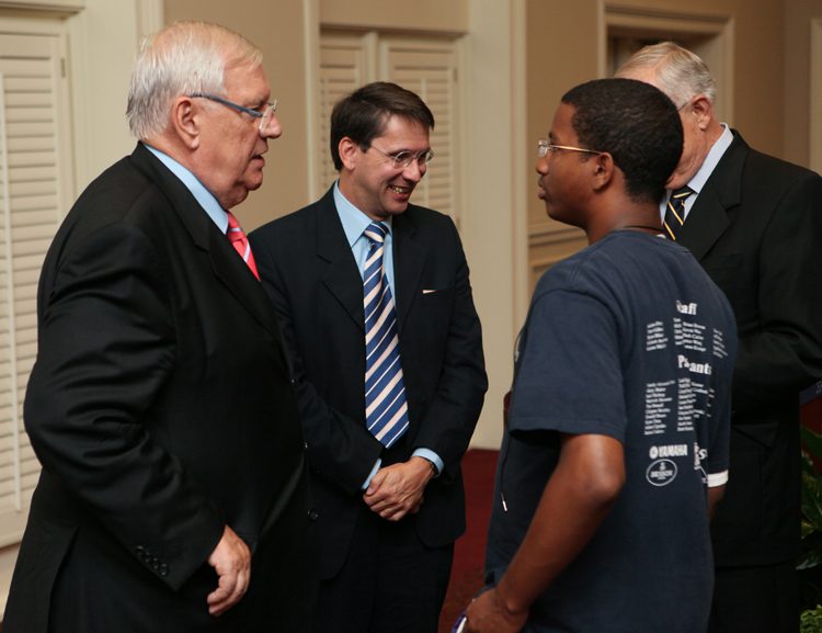 Helmut Schäfer and Klaus-Peter Kaempf with Furman students following the public address