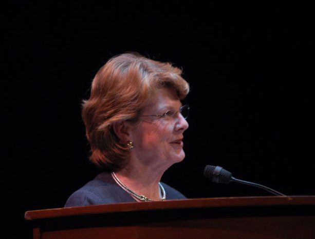 Glenda Hood at Gunter Theater, Peace Center
