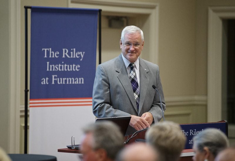 Carl Kohrt, Interim President of Furman University, welcoming all to the first session of Straight Talk: Healthcare Reform in South Carolina