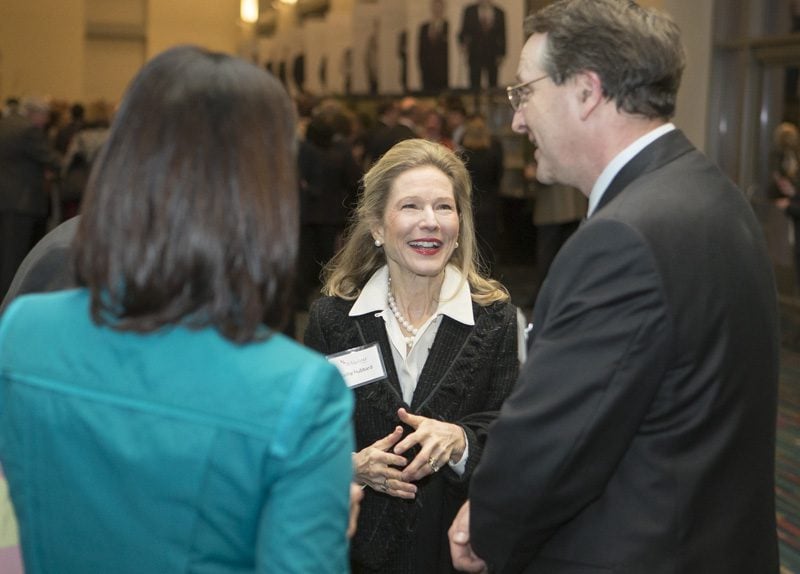 Kathy Hubbard (center)