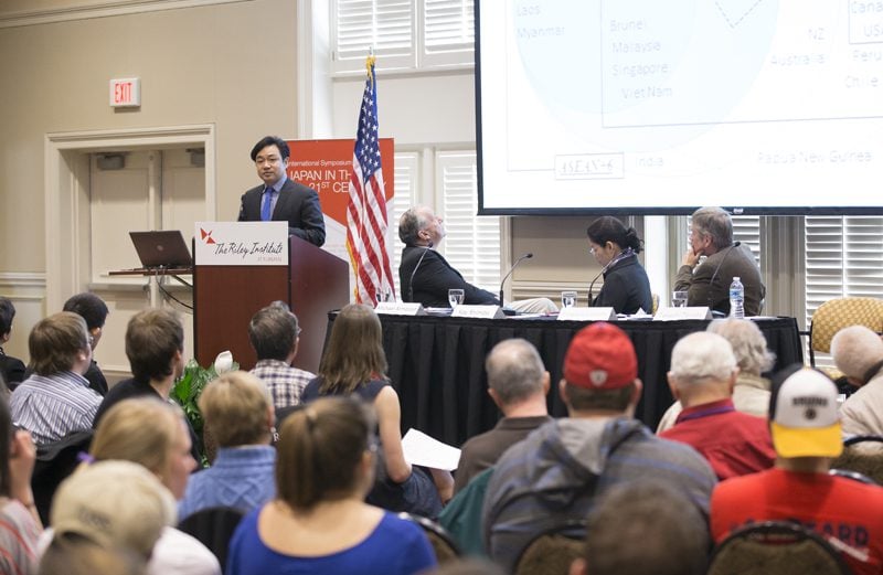 Takashi Terada speaking to a full house