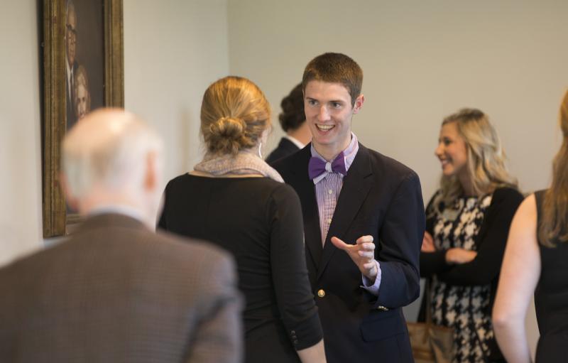 Hollingsworth & Townes Scholars meet with Secretary Riley
