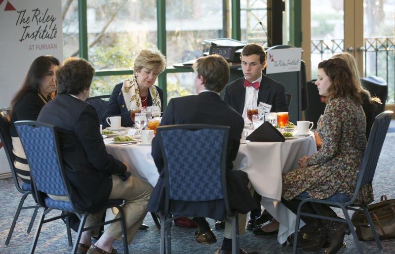 Hollingsworth & Townes Scholars with Linda O'Bryon, Women in Public Media dinner