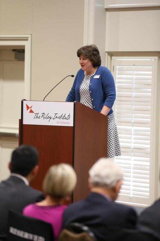 Nancy Kennedy, Director of Osher Lifelong Learning Institute (OLLI), welcoming all to Session 3
