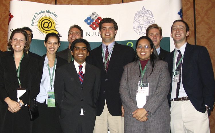 (l-r) Jordan Teague, Dr. Kailash Khandke, Monica Handa, Dr. Ken Petersen, Amer Ahmad, Dan Ennis, Cindy Youssef, Chris Schoen, and Mike Overby