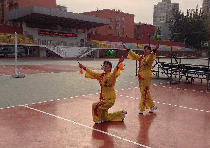 Learning about Chinese culture at the Bejing Haidian Experimental Middle School