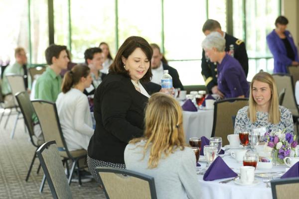 Jessica Taylor '07, lead digital reporter, National Public Radio, speaking with students