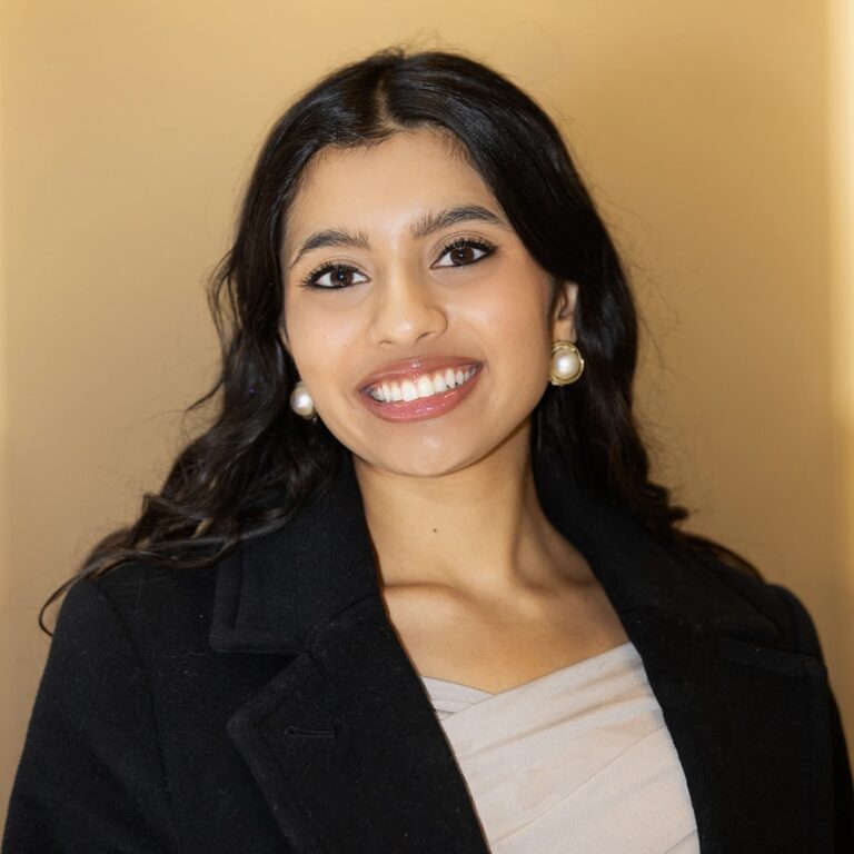 Sneha Ravenur headshot