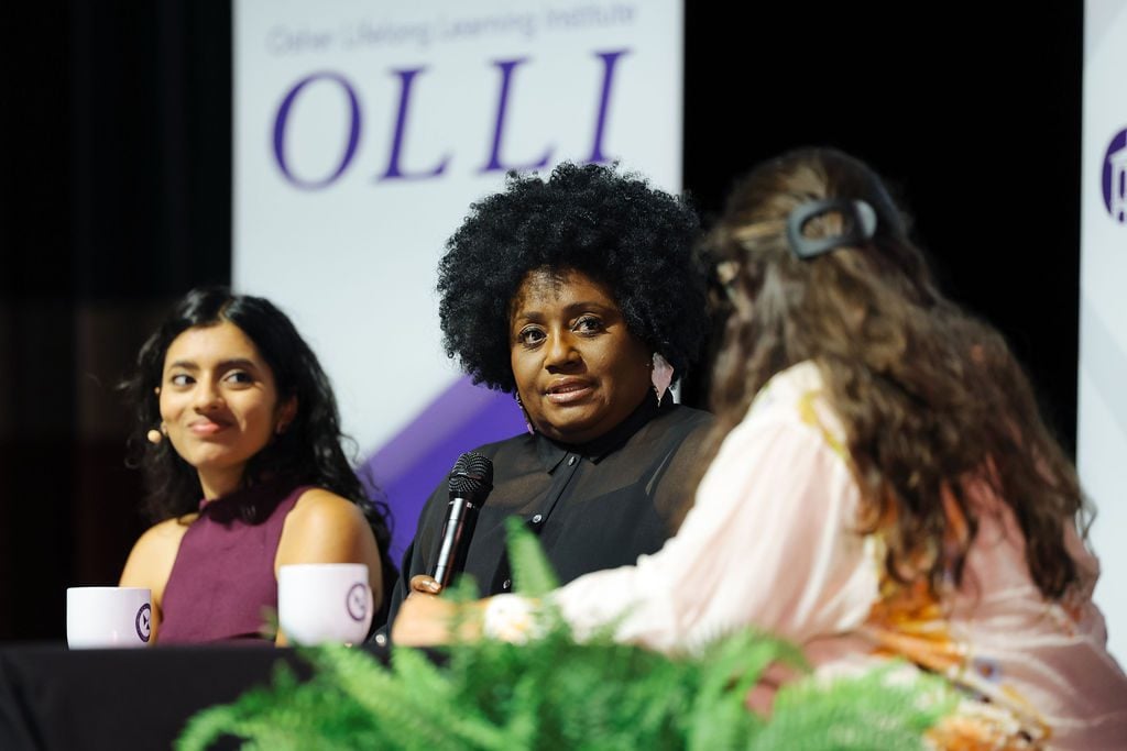 Sneha Revanur and Renee Cummings speak on stage