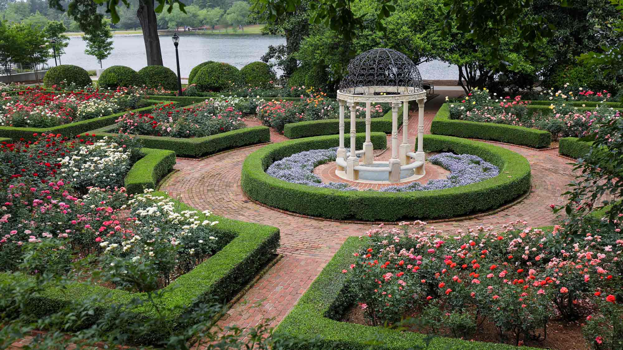 Warning Signs of Abusive Behavior Hero Image