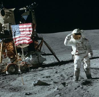 Astronaut to talk about walking on the moon - News