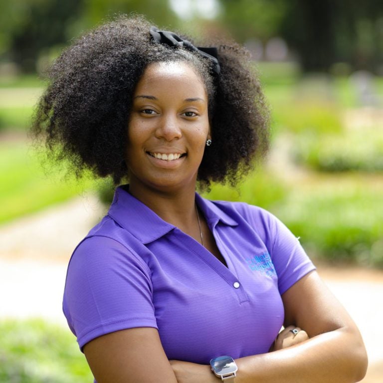 Headshot of Tiona Thompson